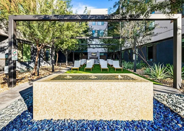Escape To The Twilight 1br Townlake *